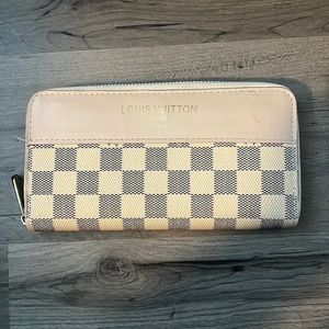 Louis Vuitton Wallet
